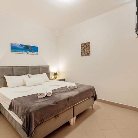 Palma Apartments Херцег Нови Екстериор снимка