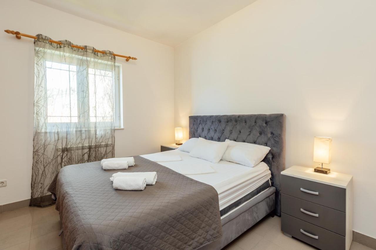 Palma Apartments Херцег Нови Екстериор снимка