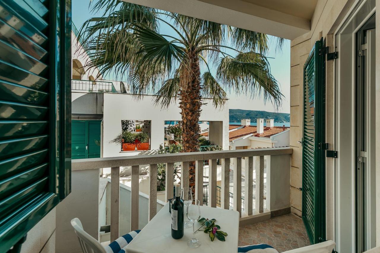 Palma Apartments Херцег Нови Екстериор снимка